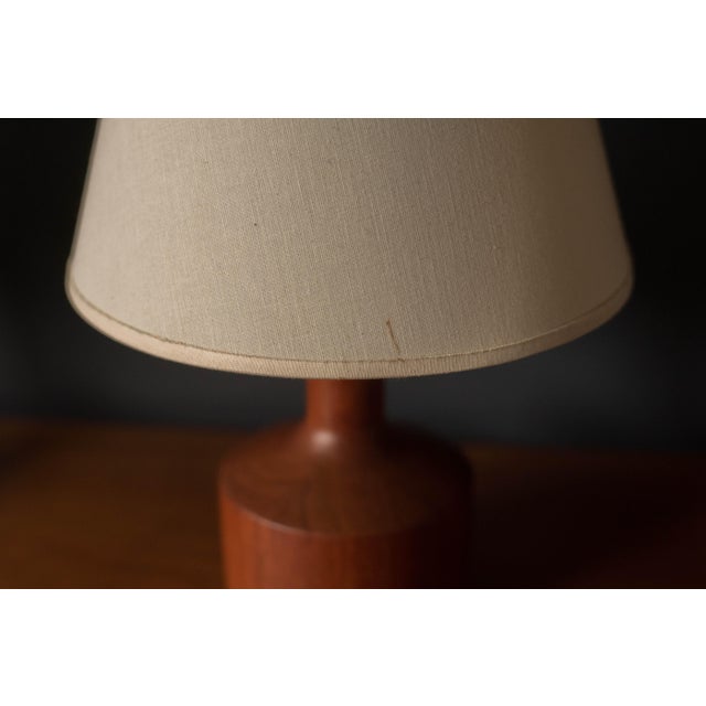 Sculptural Pair of Scandinavian Mid-Century Modern Teak Wood Table Lamps For Sale - Image 10 of 10