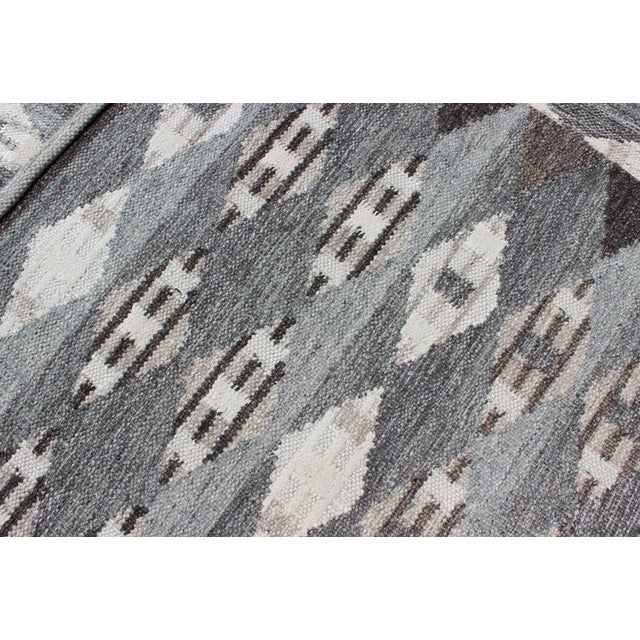 Large Modern Scandinavian/Swedish With Geometric Design Rug in Gray & Brown For Sale - Image 12 of 13