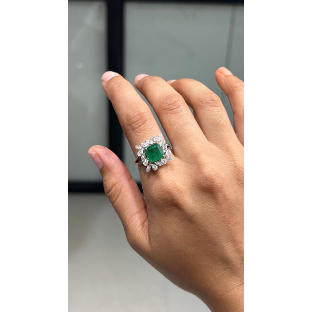 Asian Antique 18k Gold 2.85ct Square Emerald & 1.19ct Diamond Cocktail Ring Size 4- Heirloom Jewelry For Sale - Image 3 of 17