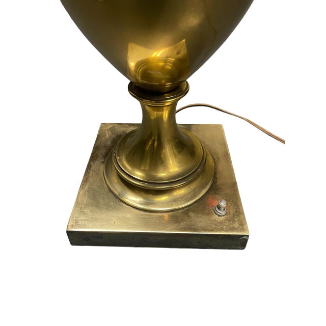 Mid-Century Modern Stiffel Brass Hollywood Regency Urn/Trophy Table Lamp For Sale In New York - Image 6 of 12