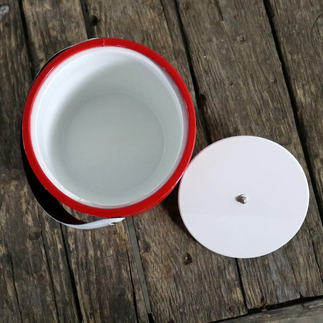 Red Mid 20th Century Mid Century Modern Ice Bucket Red Faux Patent Leather and White Plastic With Daisy Knob For Sale - Image 8 of 13