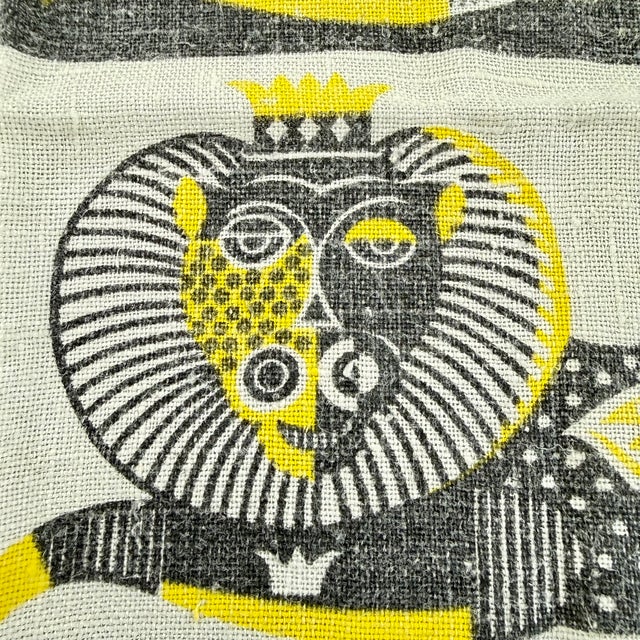 1960s Mid-Century Era Georges Briard Lion Print Silkscreened Linen Tea Towel For Sale - Image 5 of 10