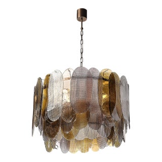 Modernist Round 3-Tier Hand-Blown Murano Glass Chandelier W/ Oval Reeded Shades For Sale