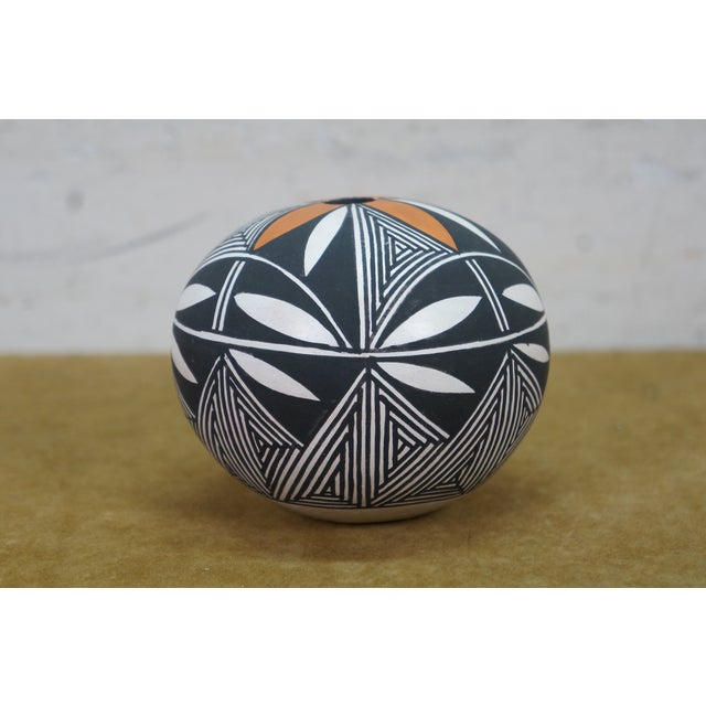 D. Patricio Acoma New Mexico Native Southwestern Pueblo Pottery Vases For Sale - Image 9 of 10