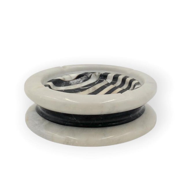 Black and White Marble Inlays Ashtray, 1970s For Sale - Image 6 of 18