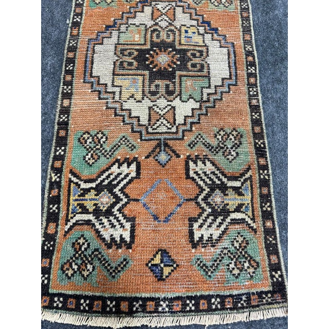 Contemporary Turkish Yastik Rug 1'5" x 2'11" For Sale - Image 3 of 5