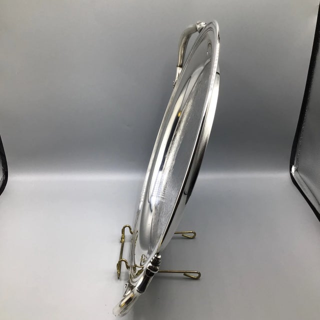 Traditional Oneida Round Silver Plated Tray With Handles - 1970 For Sale - Image 3 of 13