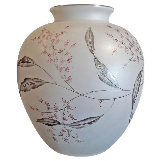 Vintage Curved Porcelain Vase with Japonising Colored Painting by Fritz von Stockmayer for Rosenthal, 1940s For Sale