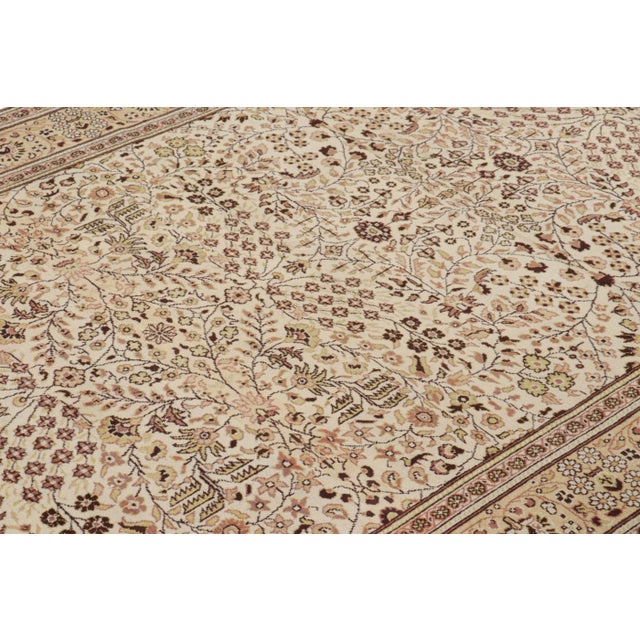 Hand-knotted in wool, this vintage 6x10 Kayseri rug originating from Turkey is the newest addition to Rug and Kilim’s...