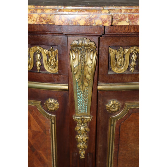Fine Breche Marble Top Paul Sormani Attributed Bronze Mounted Inlaid Commode For Sale In Philadelphia - Image 6 of 15