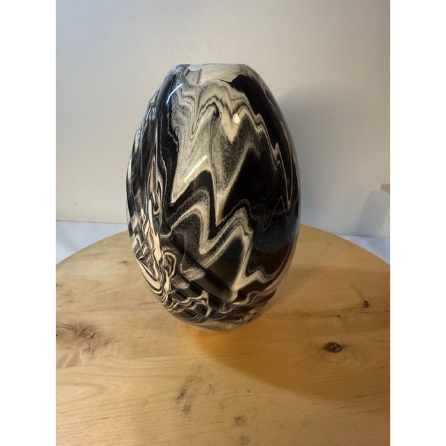 1990s Mt St Helens Ceramic Ash Glazed Vase Black White Swirl Volcano 8” Artist Signed For Sale - Image 4 of 12