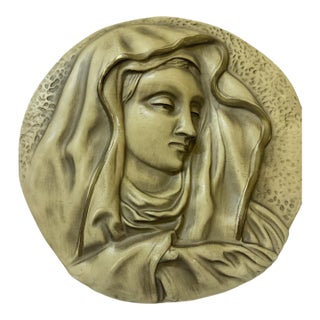 Mid-Century Italian Neoclassical Plaster Bas-Relief Virgin Mary Wall Medallion - Mold #559 For Sale