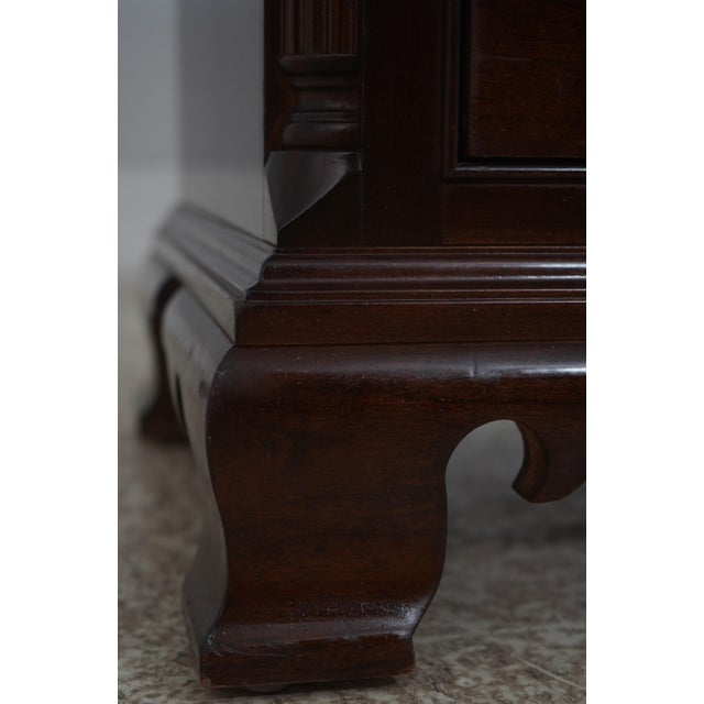 Stickley Colonial Williamsburg Mahogany Chest Nightstand For Sale - Image 12 of 18