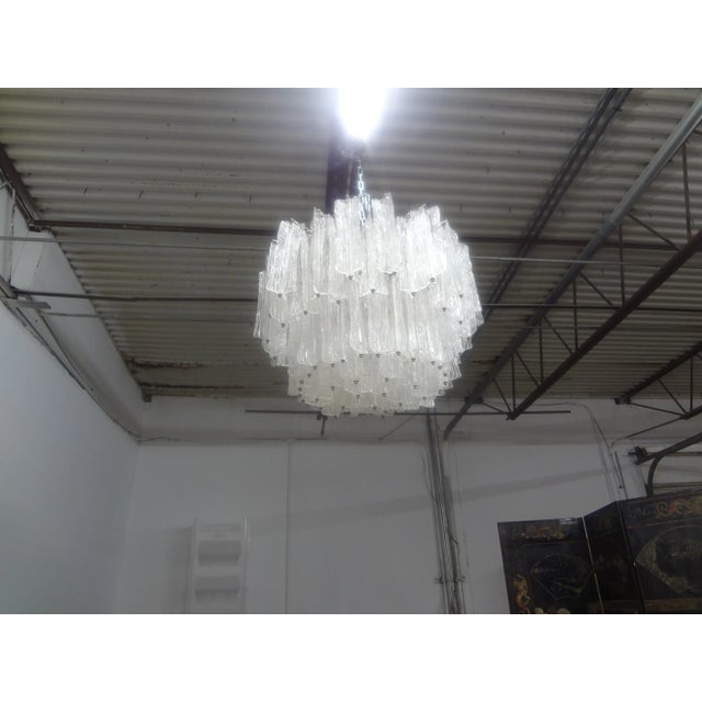 Transparent Pair of Large Mid-Century Modern Italian Murano Chandeliers Attributed to Venini For Sale - Image 8 of 12