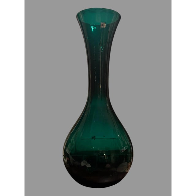 Vintage Blenko Handmade Emerald Colored Mid-Century Modern Art Glass Vase For Sale - Image 9 of 9
