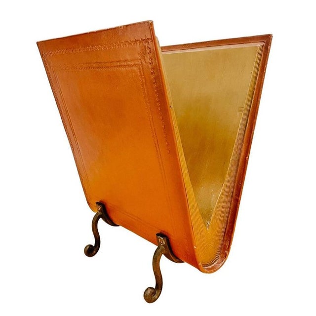 Metal 1970s Italian Florentine Trompe l'Oeil Leather Book Magazine Rack With Gilt Edges & Scroll Feet For Sale - Image 7 of 11