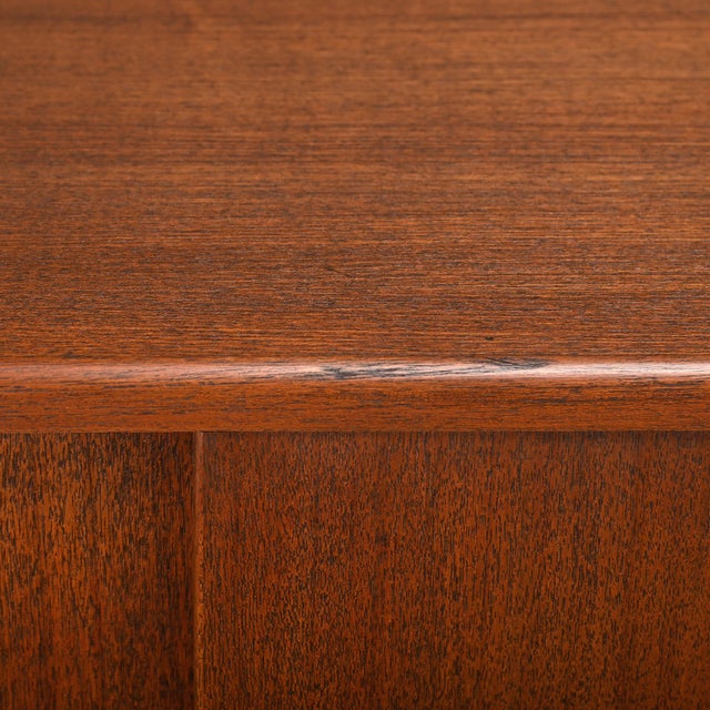 Vintage Model 160 Sideboard in Teak and Oak by Børge Mogensen for Søborg Møbelfabrik, 1960s For Sale - Image 11 of 18