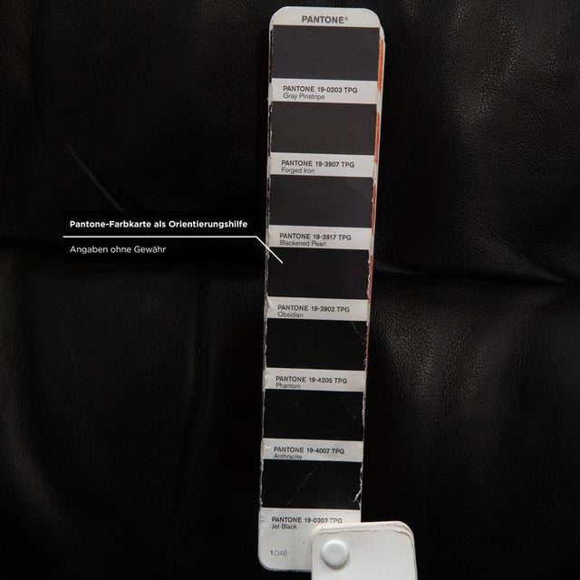 Dark Grey Leather Stressless Sunrise Recliner with Manual Function For Sale - Image 12 of 18