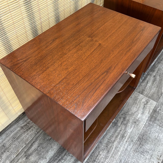Wood A Pair of Refinished Mid Century Modern Nightstands by John Stuart. Circa 1960s For Sale - Image 7 of 17