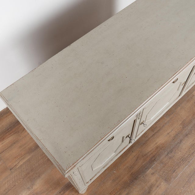 Early 20th Century Early 20th Century Swedish Gustavian Style Gray Painted Sideboard Buffet For Sale - Image 5 of 15