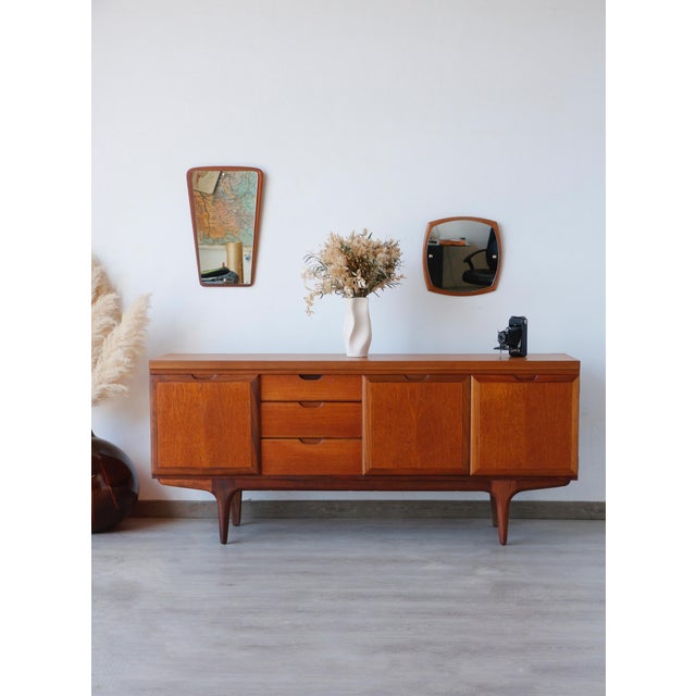 Vintage Teak Sideboard from Greaves & Thomas, 1960s For Sale - Image 9 of 18