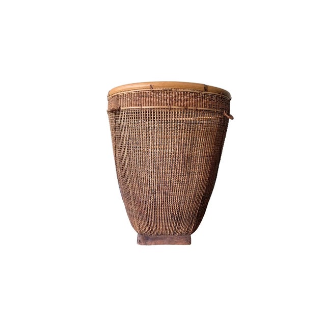 Folk Art Bamboo & Rattan Basket From Dayak Tribe, Hand-Crafted Borneo, Indonesia, C. 1950 For Sale - Image 3 of 10