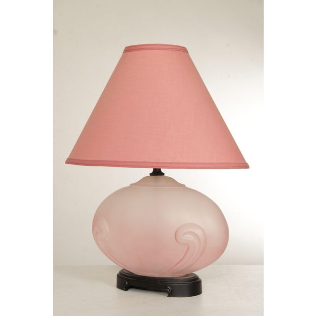 Hollywood Regency Pink Glass Table Lamp For Sale - Image 4 of 12