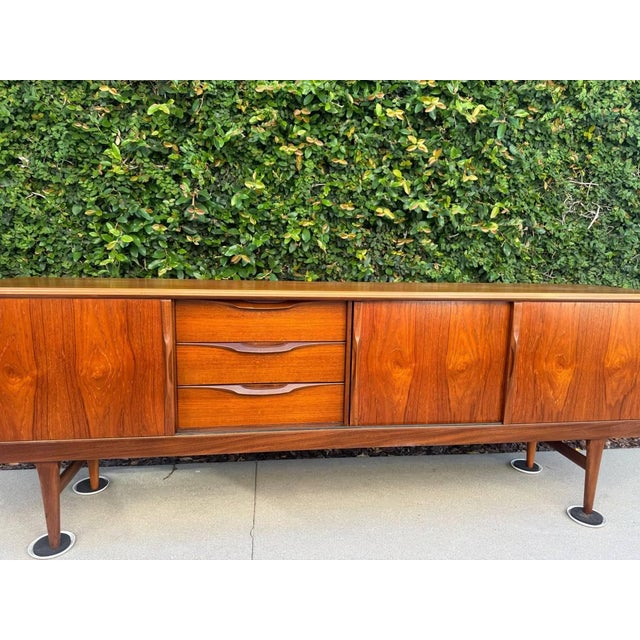 Mid-Century Modern Teak Sideboard Credenza For Sale - Image 10 of 15