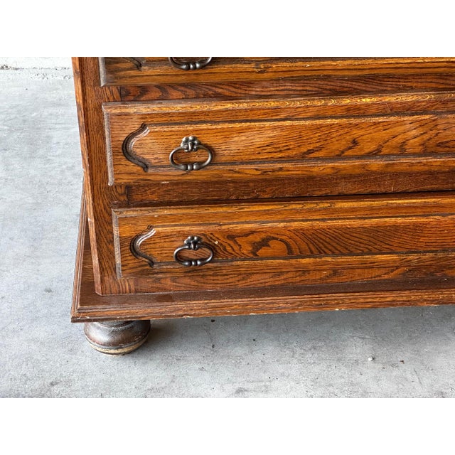 1950s Mid-Century Modern Oak Chest of Drawers with Four Drawers, 1950s For Sale - Image 5 of 18