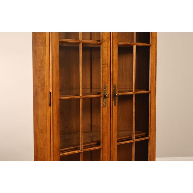 Ethan Allen 1776 Collection Pair of Maple Corner Cabinets For Sale - Image 15 of 18