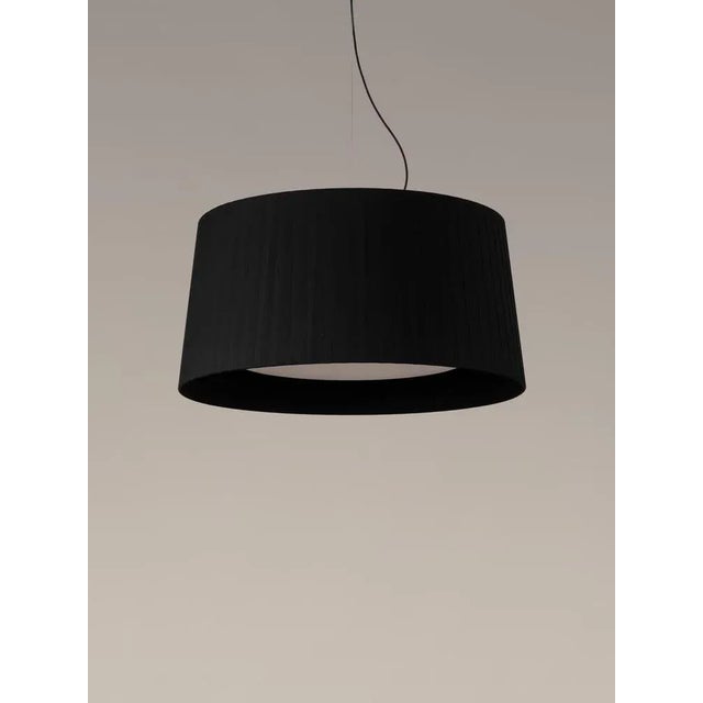 Black gt7 pendant lamp by santa & cole. Dimensions: d 90 x h 44 cm. Materials: metal, ribbon.designed for intermediate...