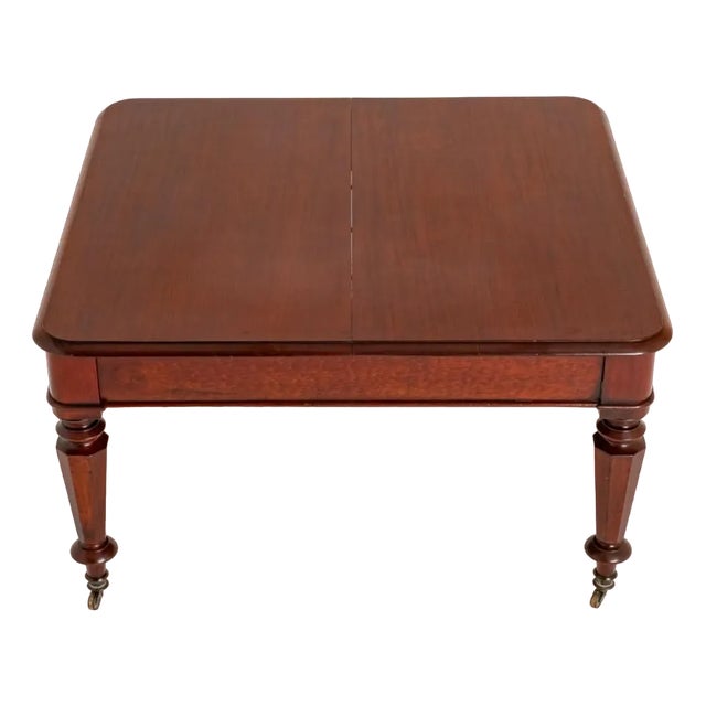 William V Extendable Dining Table in Mahogany For Sale