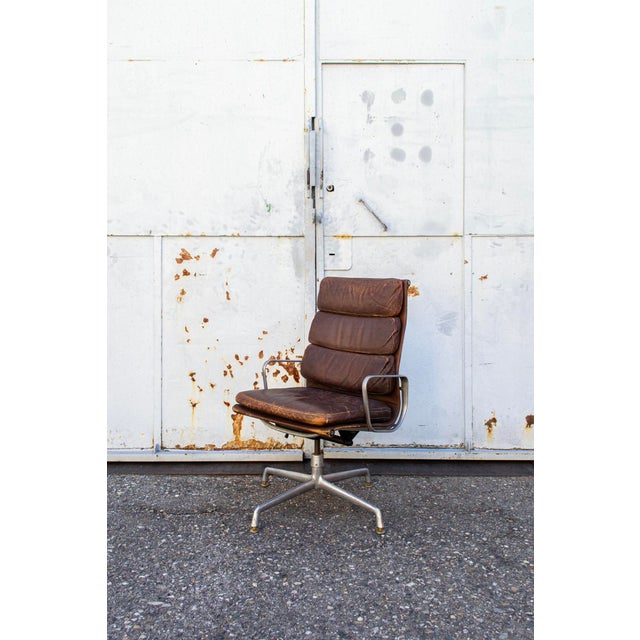 Soft Pad EA 219 Chair by Charles & Ray Eames for Herman Miller, 1963 For Sale - Image 10 of 10