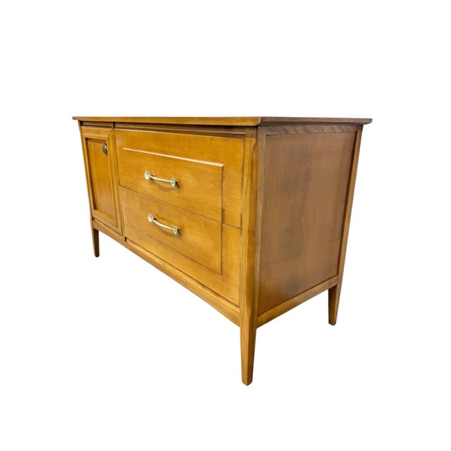 Mid-Century Modern Mid-Century Modern Heywood Wakefield Sideboard For Sale - Image 3 of 11