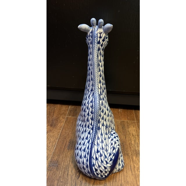 Vintage MCM Andrea by Sadek Blue & White Painted Fishnet Sitting Giraffe 13" Tall Figurine For Sale In Dallas - Image 6 of 7