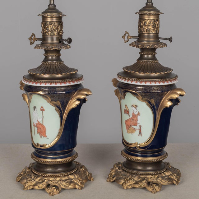 Pair of 19th Century French Vieux Paris Porcelain Lamps For Sale - Image 11 of 17