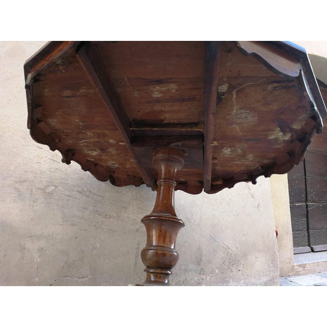 Wood Dodecagonal Maple and Walnut Inlaid Table with Saint George and the Dragon, Rome, Italy, Early 19th Century For Sale - Image 7 of 9