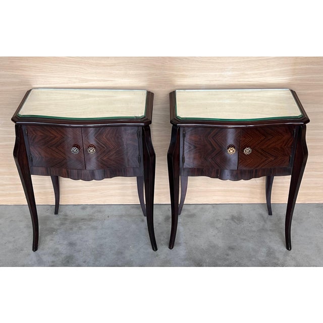 Art Deco Early 20th Century Italian Art Deco Pair of Bedside Tables in Mahogany For Sale - Image 3 of 18