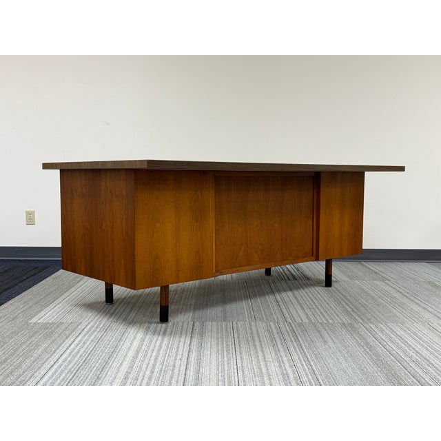 Mid-Century Modern Executive Desk Large Top For Sale In Saint Louis - Image 6 of 10