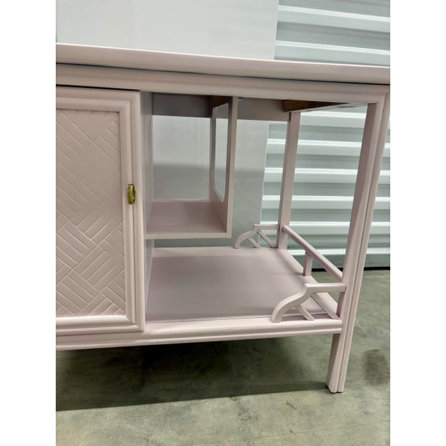 Rare Pink Chinoiserie Pagoda Style Nightstand/Accent Table by Thomasville For Sale - Image 9 of 12