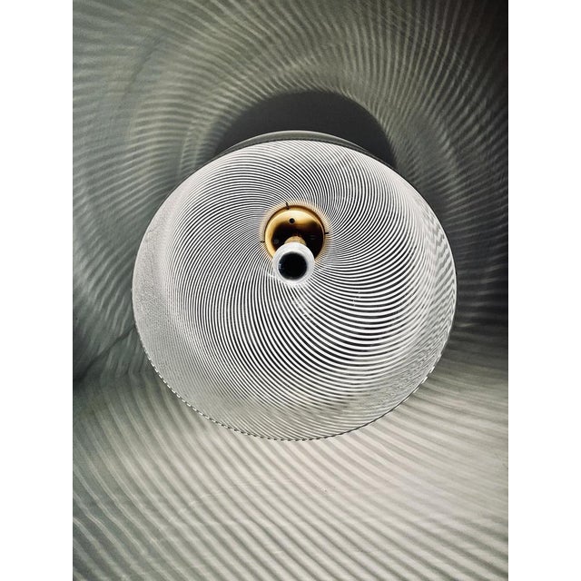 1960s Large Tessuto Pendant Light with Brass Fittings from Venini, 1960s For Sale - Image 5 of 9