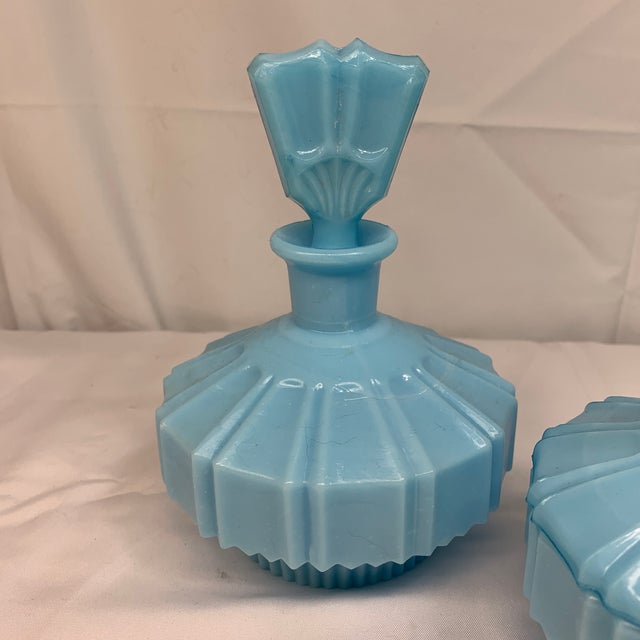 Elevate your vanity, boudoir, or bathroom styling with this striking 3-piece vintage vanity set produced by Balboa in...