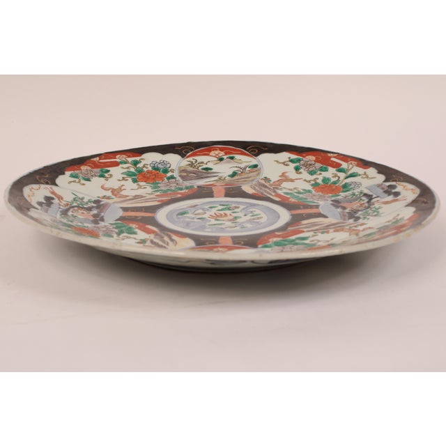 Antique Japanese Imari porcelain charger, circa 1900.