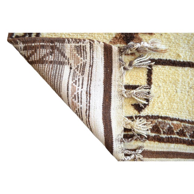 Hand-Knotted Kurdish Runner Rug . Tribal Herki Long Runner Rug - No Dyes - 3′1″ × 13′7″ For Sale - Image 11 of 12