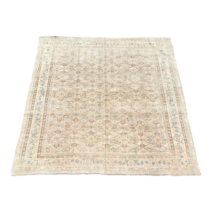 Antique Mahal Carpet