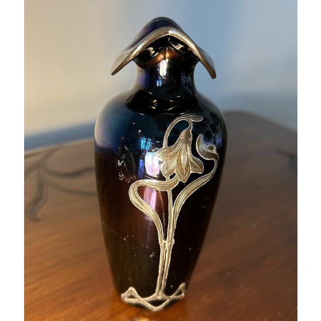 Art Nouveau Iridescent Glass Soliflore Vase with Sterling Overlay, France, 1900s For Sale - Image 6 of 16