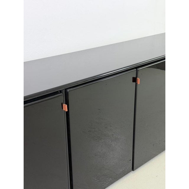 Black Vintage Mount Sideboard by Afra & Tobia Scarpa for Molteni, 1970s For Sale - Image 8 of 9