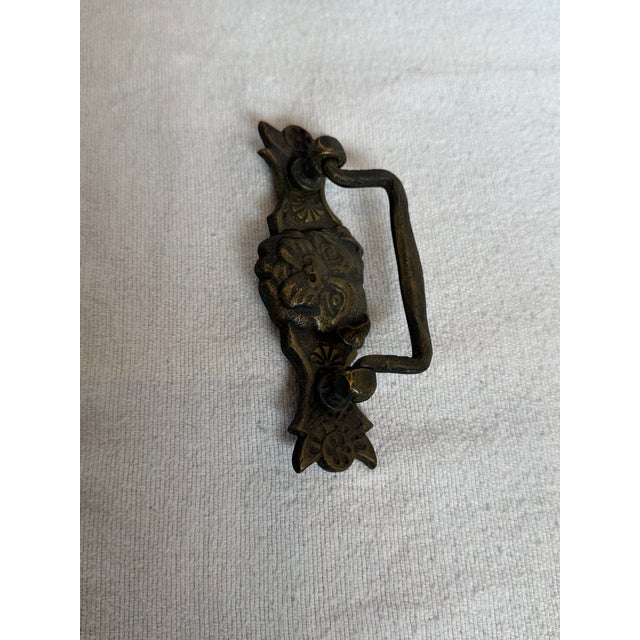 Late 19th Century Victorian Cast Iron Dog Drawer Pulls For Sale - Image 5 of 7