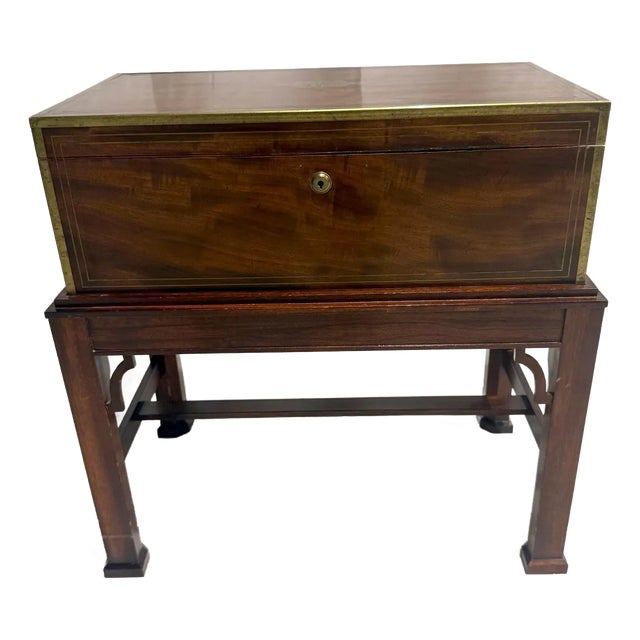 Thomas Lund Early to Mid 1800s English Lap Desk For Sale