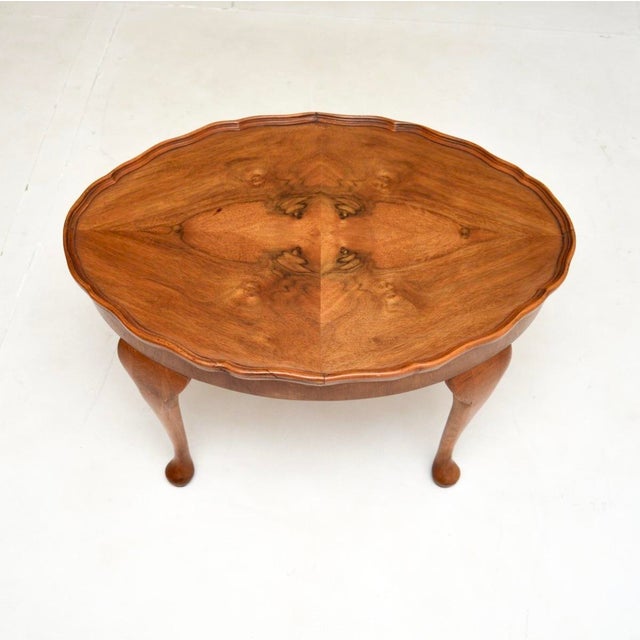 Figured Walnut Pie Crust Coffee Table, 1930s For Sale - Image 4 of 5